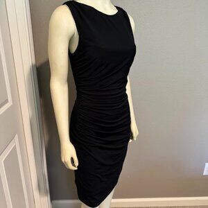 Vera Wang Lavender Label  Size 6